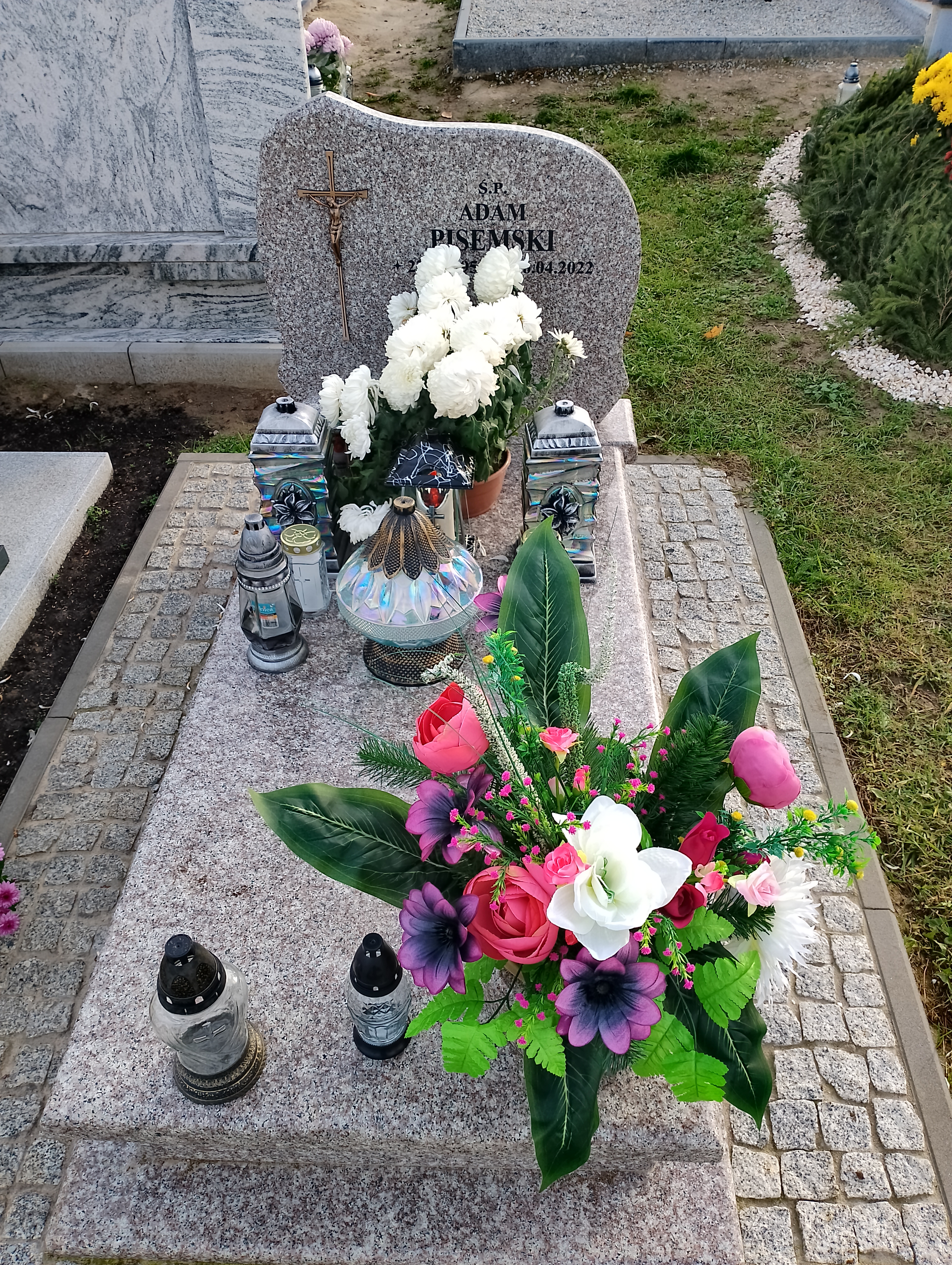 Grób Adam Bazyli Pisemski