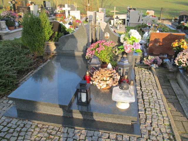 Grób Bazyli Karpiński