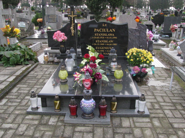 Grób Stanisława Paciulan