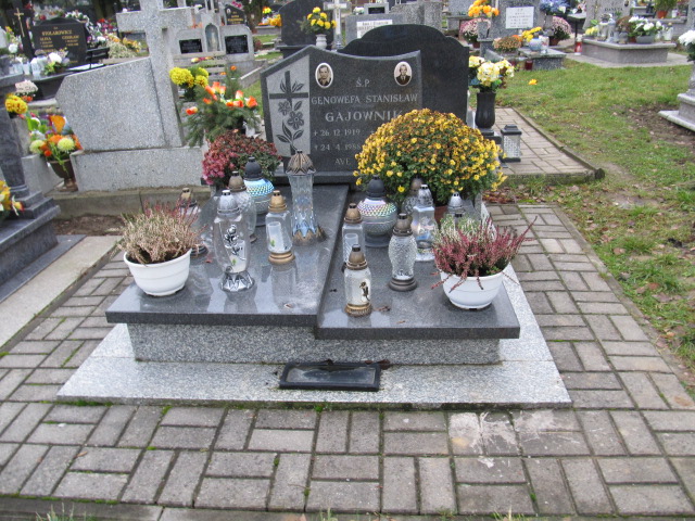 Grób Genowefa Gajownik
