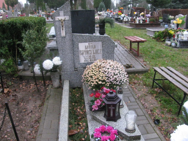 Grób Witold Gryncewicz
